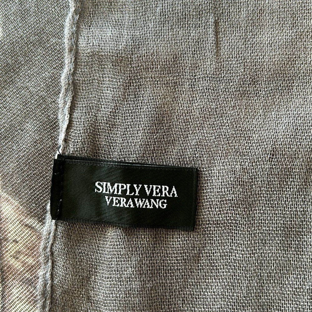 Simply Vera | Womens Oversized Feather Print Shawl/Scarf w/ Fringe - Size OS - Picture 4 of 11